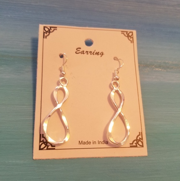 Handmade Boho Style pinkhouse Infinity Earrings - Picture 3 of 4